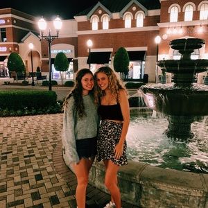 Meet your Posher, Megan